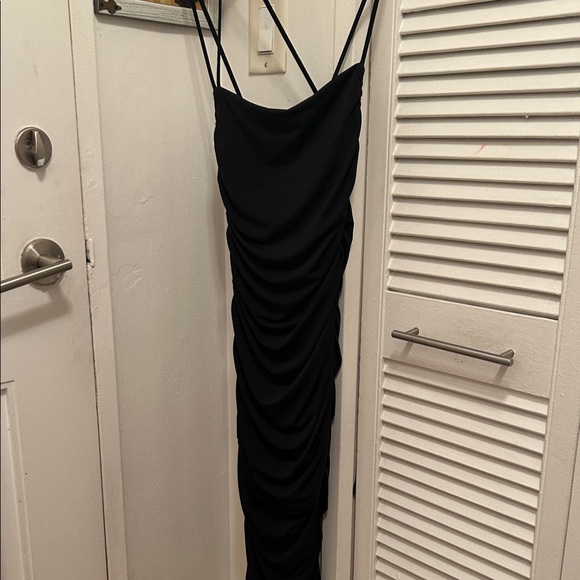 Abercrombie & Fitch Black Ruched Mini Dress - Picture 2 of 3